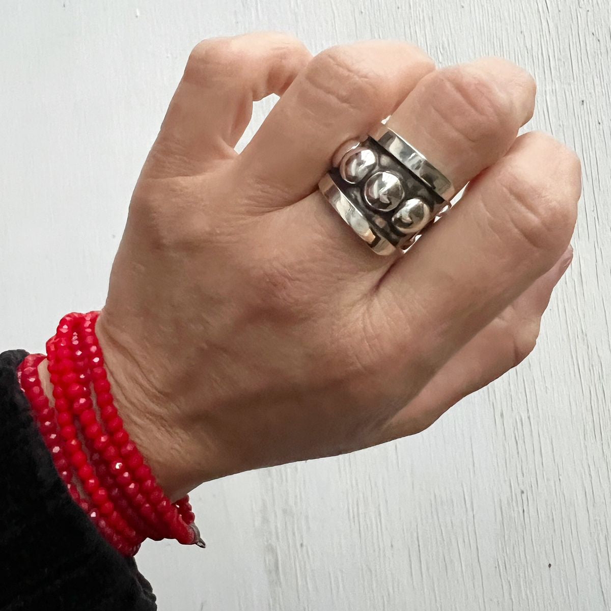 Anillo Bordes con pelotitas