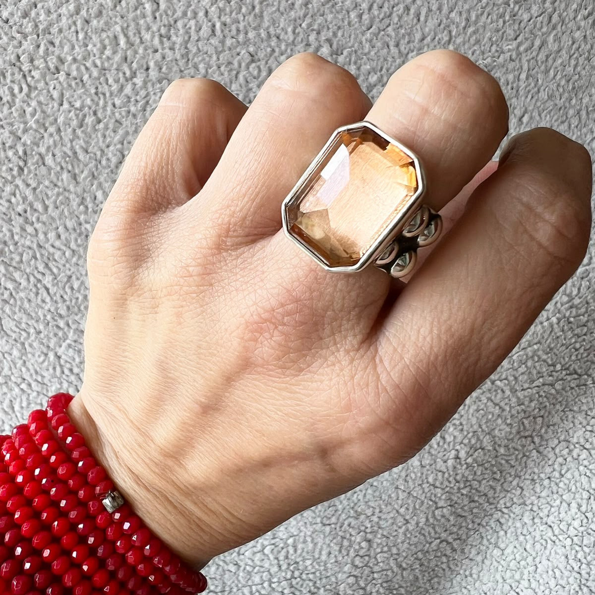 Anillo Checo