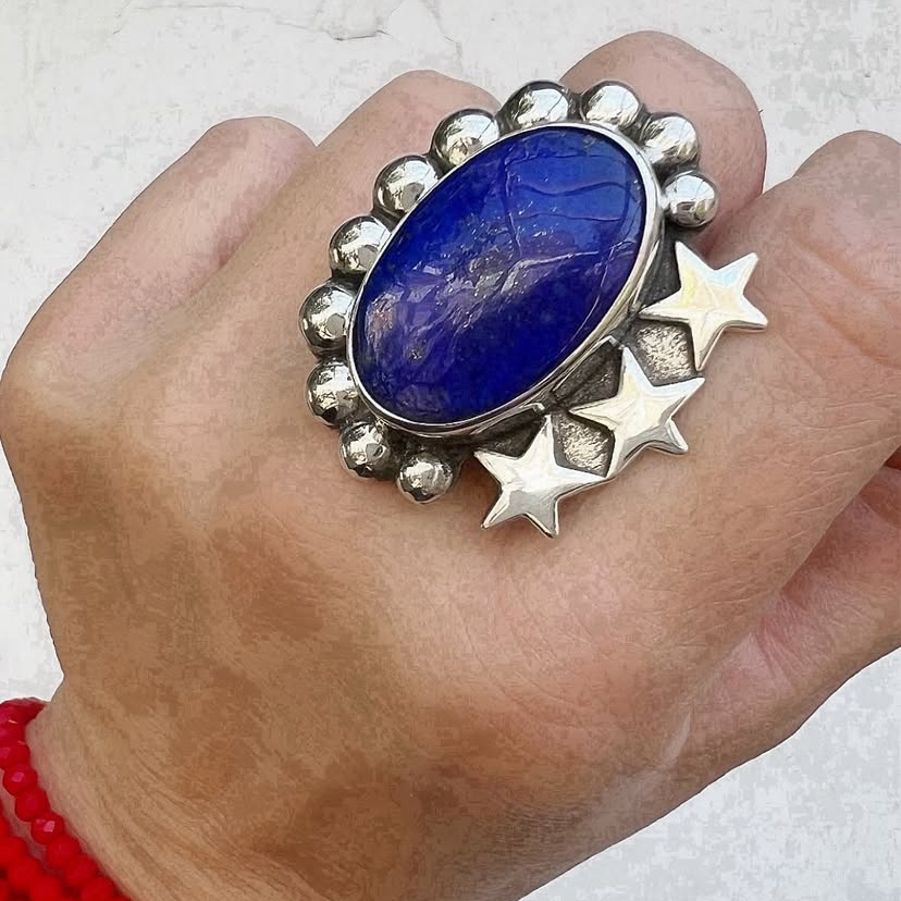Anillo Flor Estrellada Lapislázuli.