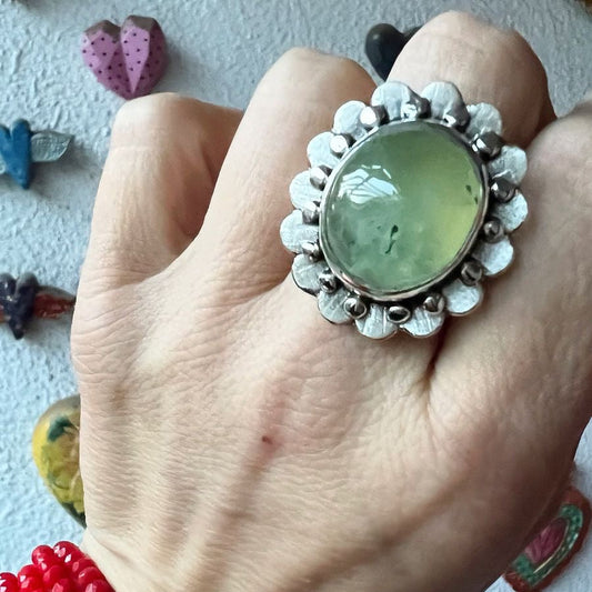 Anillo Flor de Prehinita